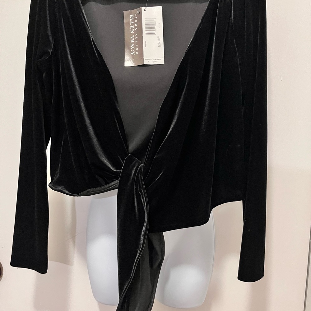 Ellen Tracy Black Velvet Bolero jacket - Picture 2 of 3
